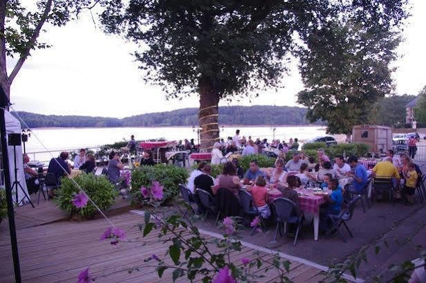 Logis Hotel Du Lac Neuvic  Exterior photo